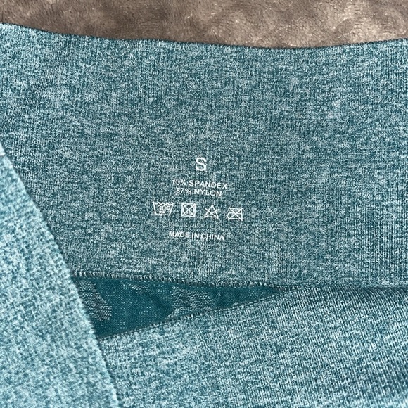 Nvgtn camo shorts - Picture 3 of 3